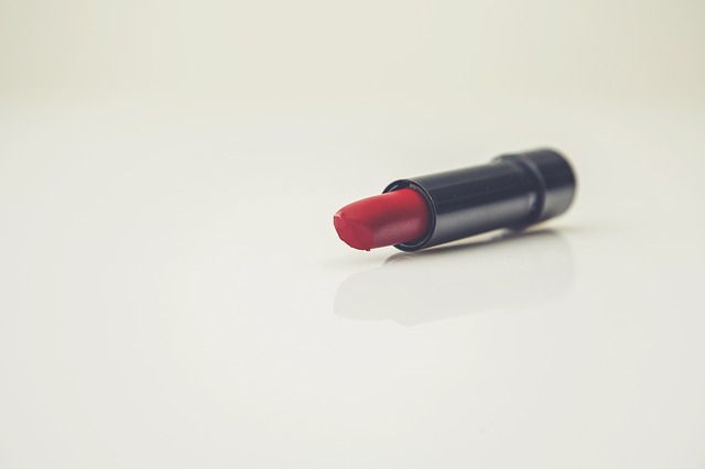 lipstick-605298_640